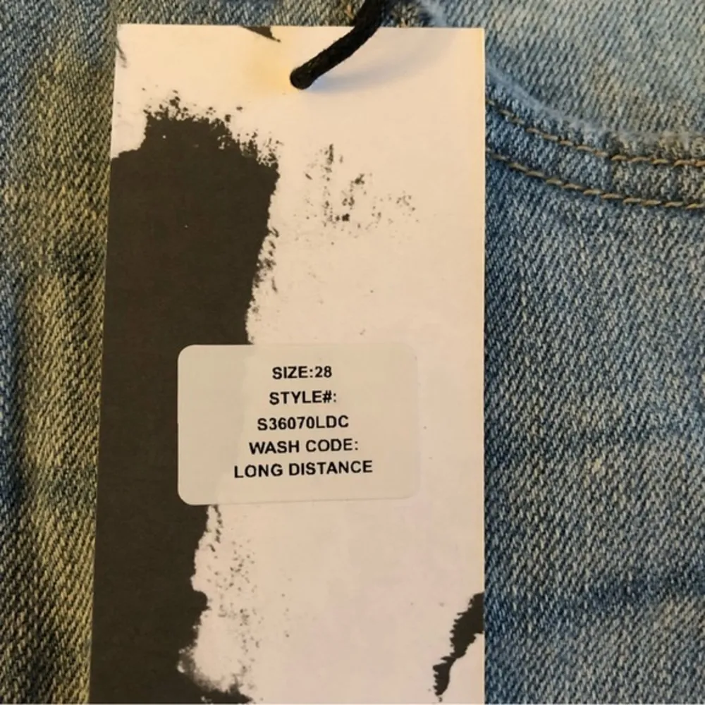 STUDIO BLUE DENIM CUTOFF DISTRESSED JEAN SHORTS 28 - Image 7