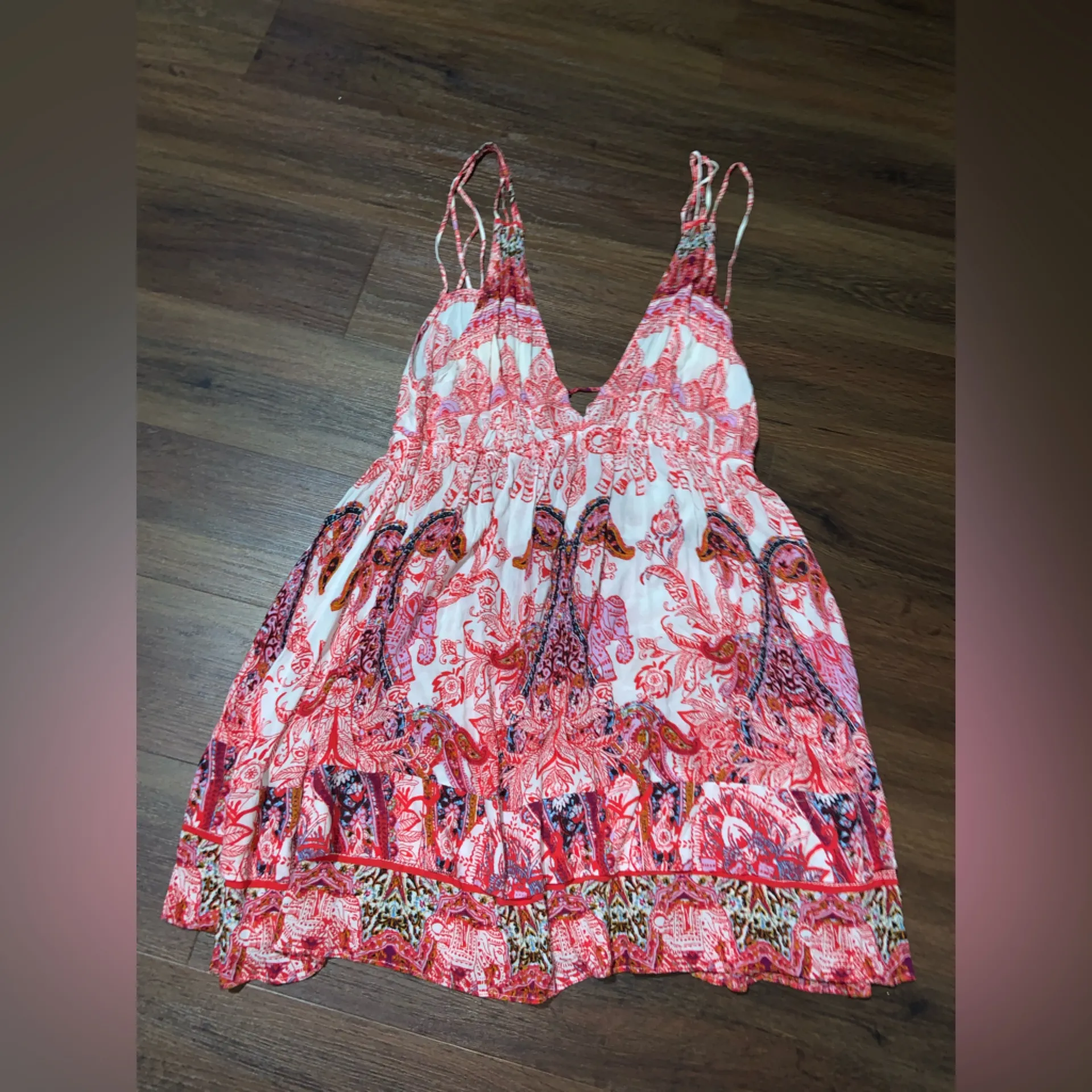 Me To You Printed Mini Dress in Peach
FREE PEOPLE $128 revolve S nwot boho fall - Image 2