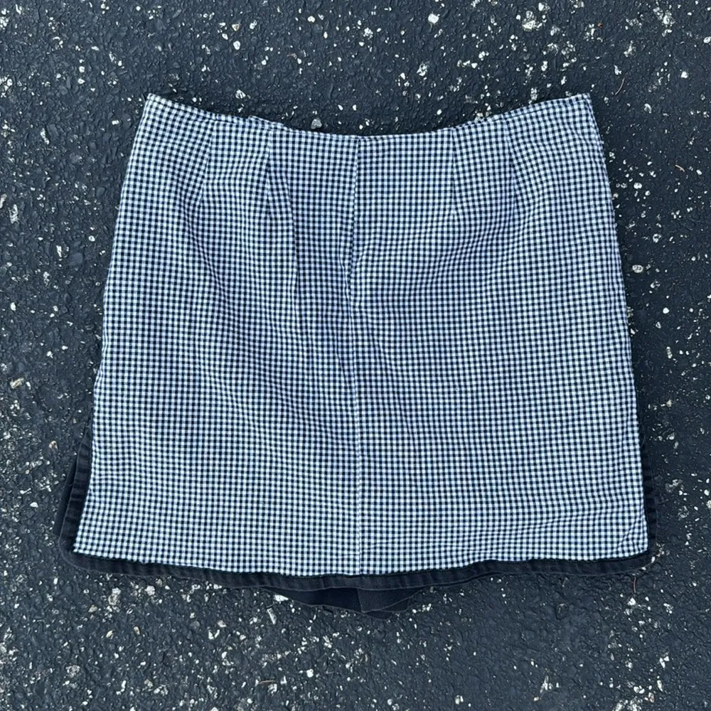 Requirements Black and White Mini Pencil Skirt - Image 5