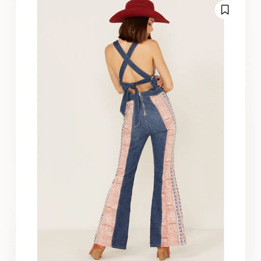 FREE PEOPLE WOMEN'S MEDIUM WASH PATCHWORK DALLAS DENIM JUMPSUIT SIZE 12 - Image 4