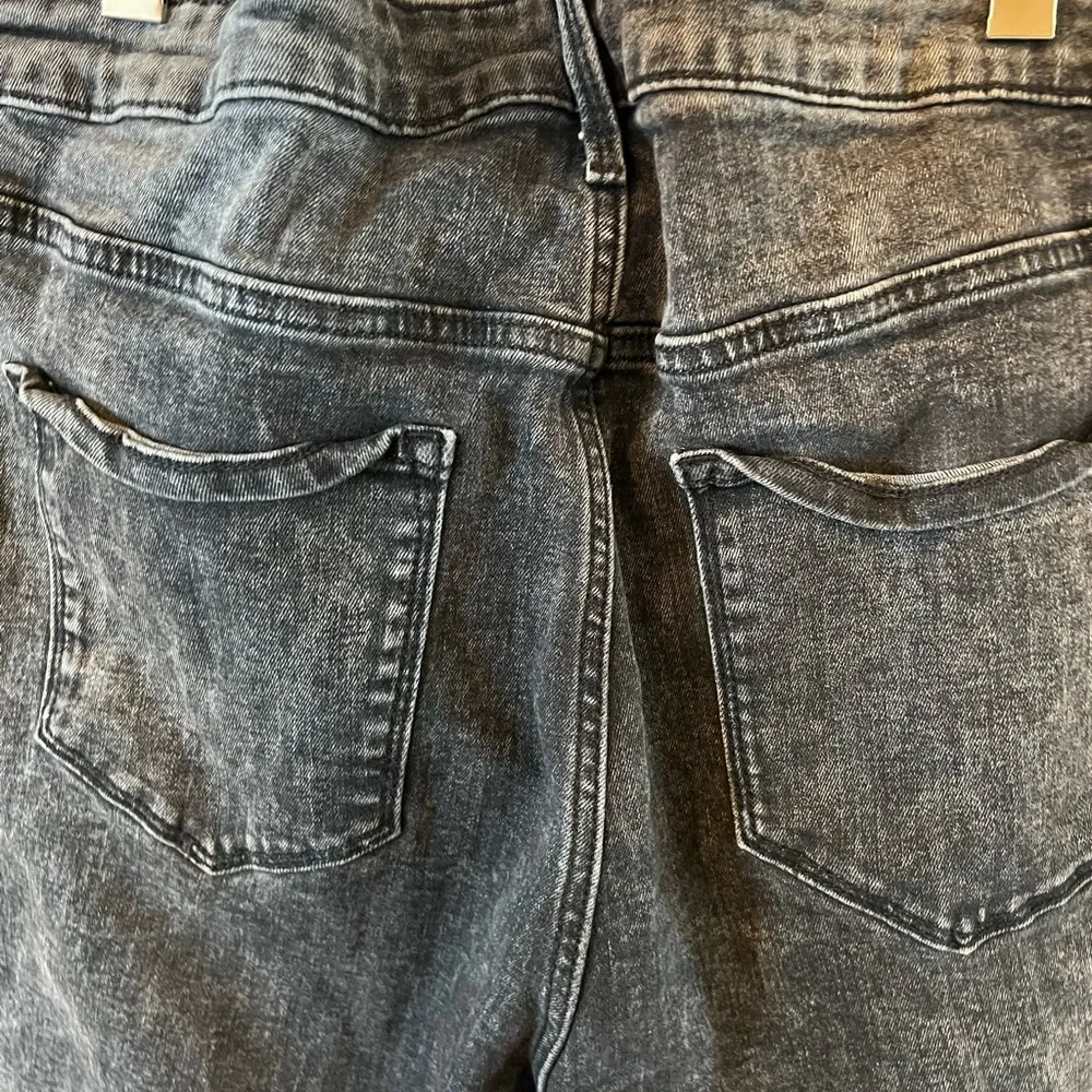 Old Navy Rockstar Super Skinny - Image 4