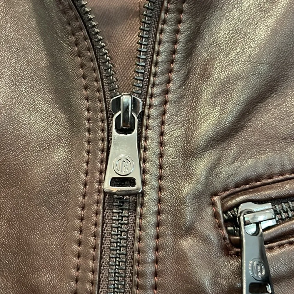 Bernardo brown leather jacket small petite - Image 9