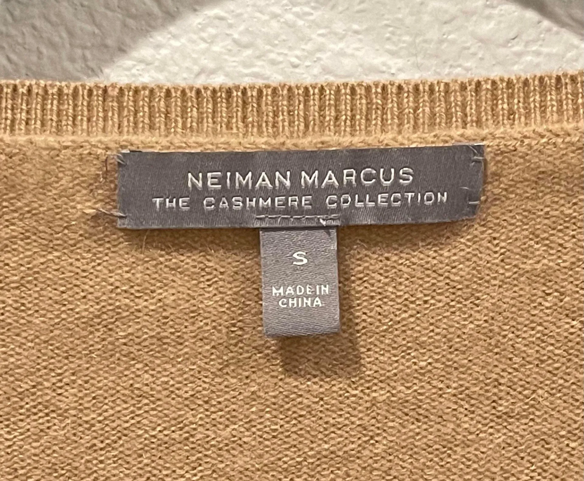 THE CASHMERE COLLECTION Tan V-Neck Sweater - Image 3