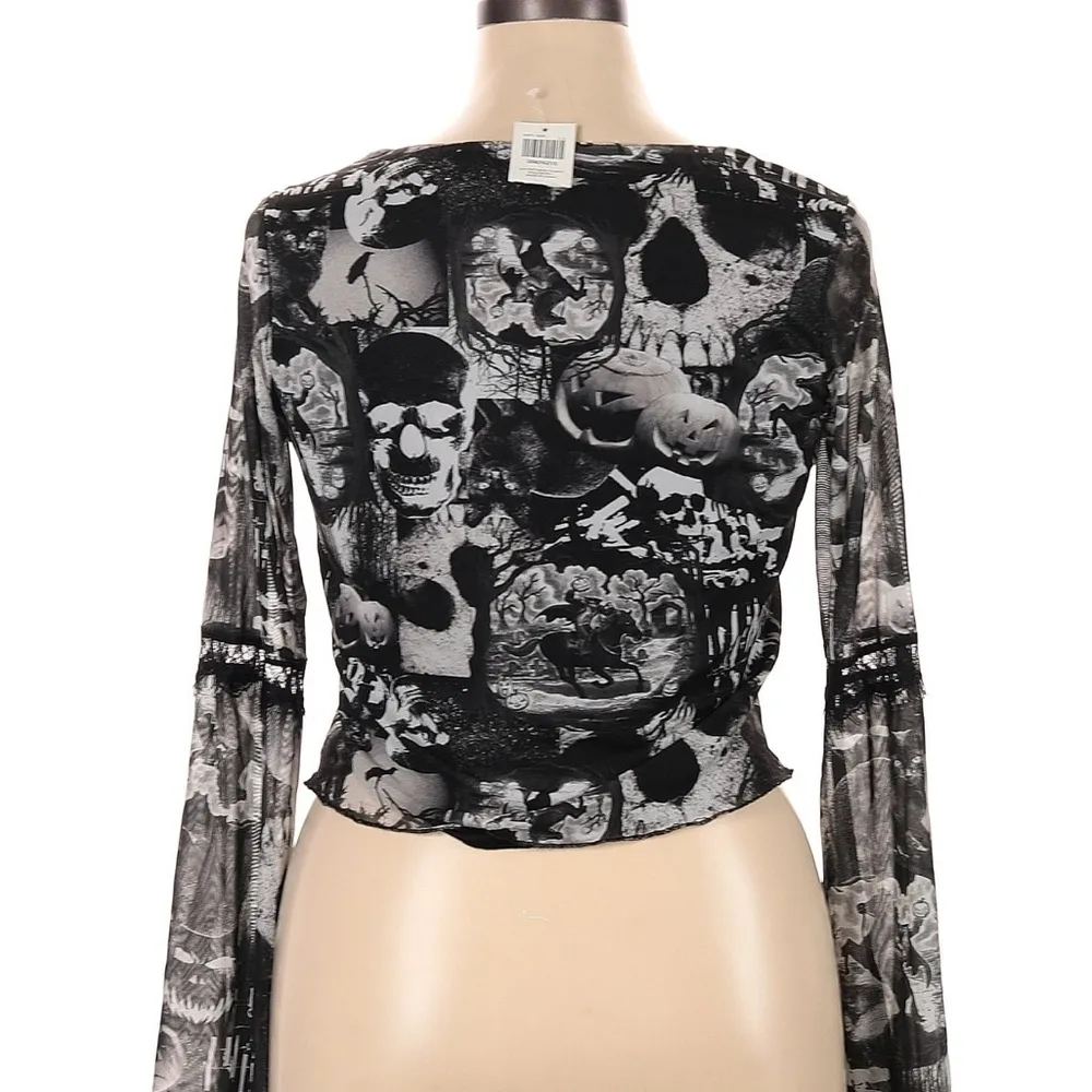 Social Collision Sleepy Hollow Collage Bell  
Sleeve Girls Crop Top Size XL - Image 2