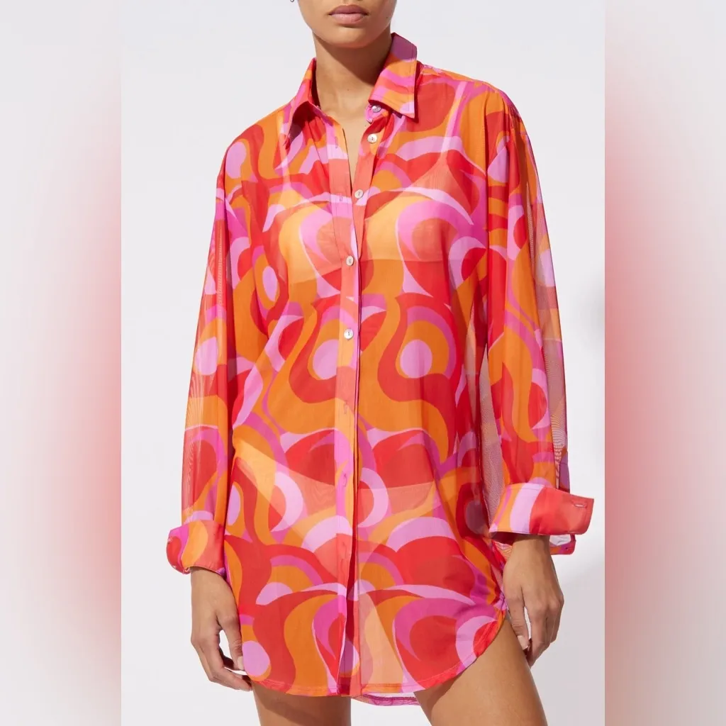 Solid & Striped The Dallas Tunic in Cherry Multi Optic Swirl - Image 3
