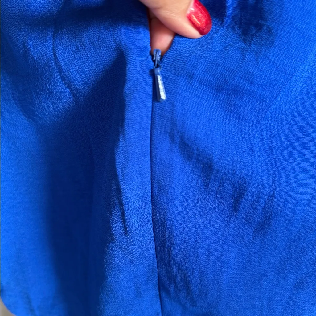 Bella and Blue Tie - Image 9