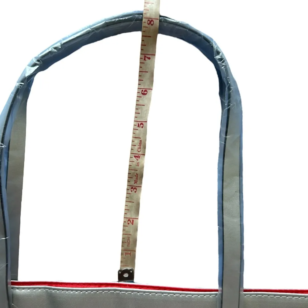 Clinique Shiny Silver Shoulder Bag New - Image 5