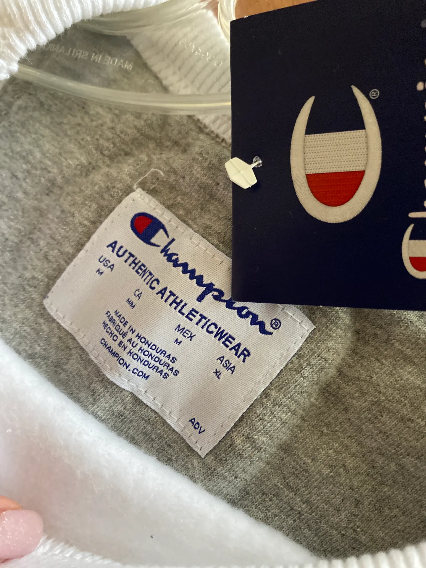 Champion Crewneck - Image 3