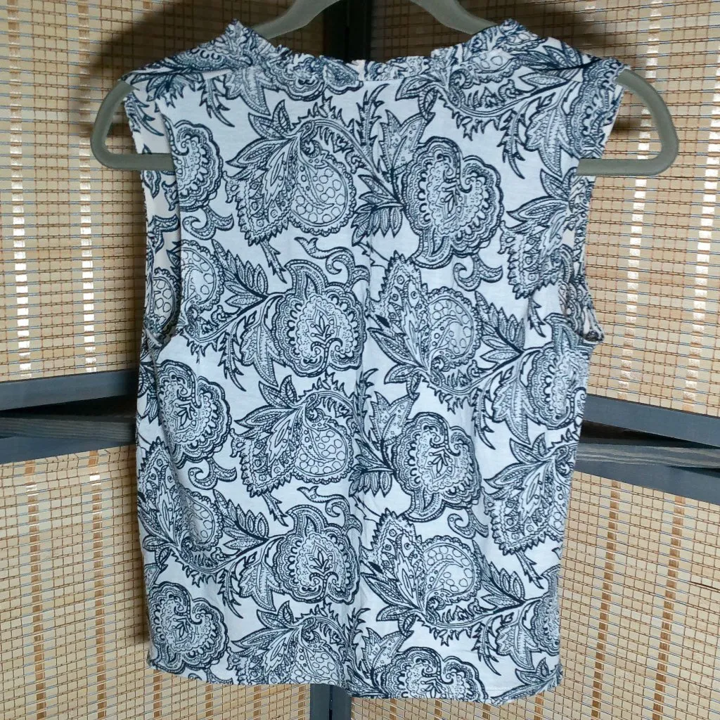 Loft Navy Paisley on Cream Sleeveless Blouse - Image 2