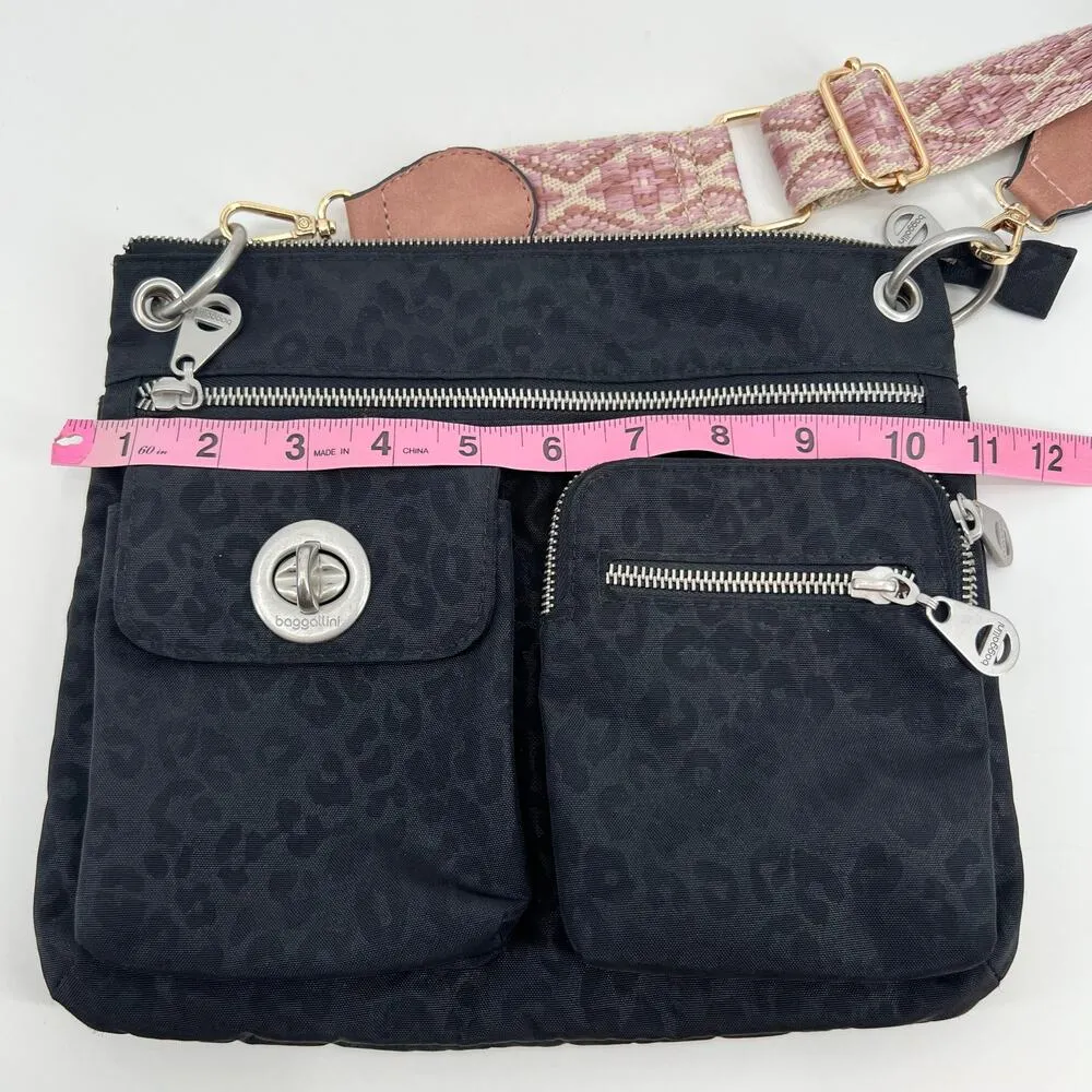 Baggallini Tulum Crossbody Black & Silver leopard print Travel Bag Handbag Zip - Image 5