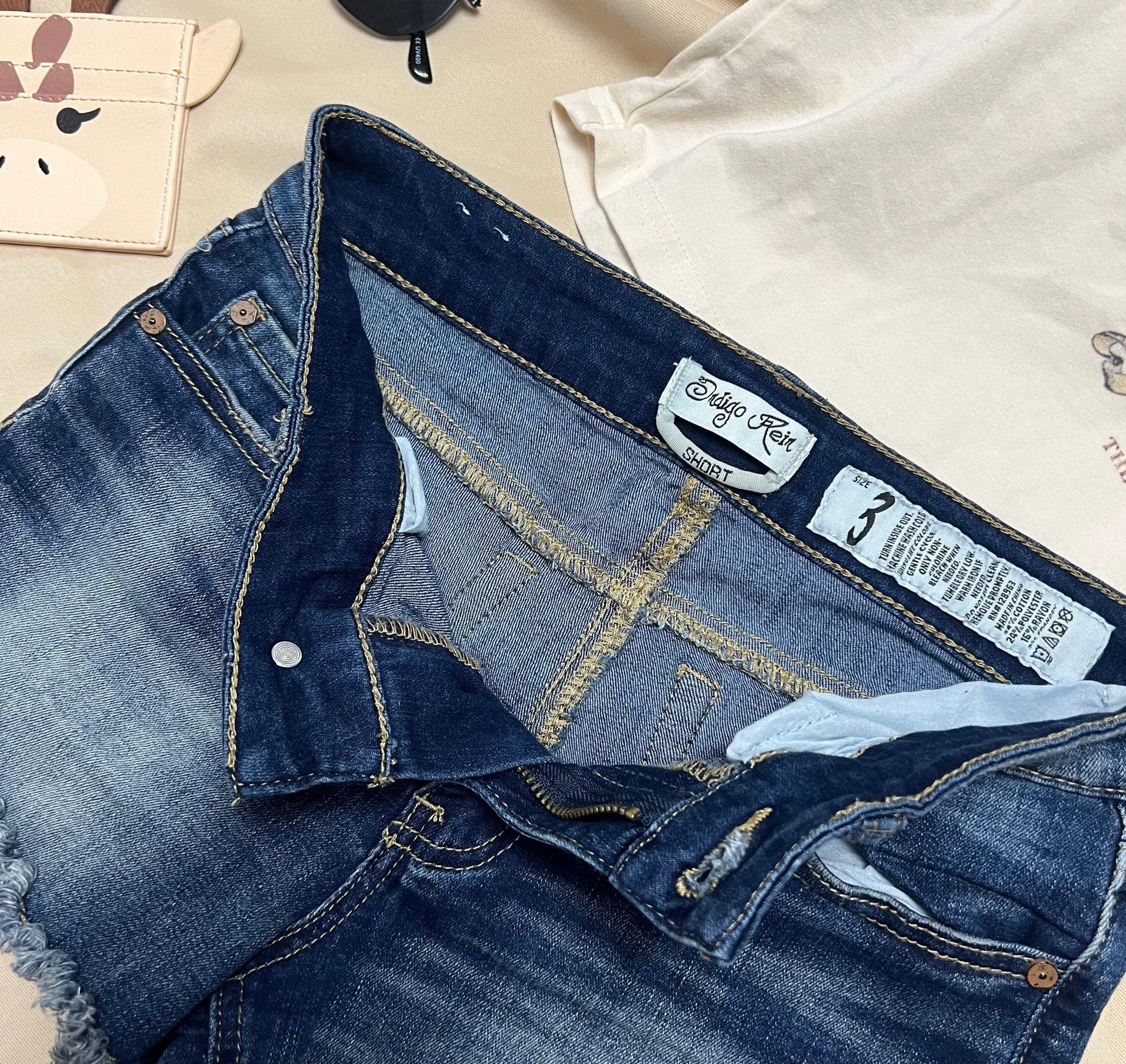 Jean Shorts - Image 3