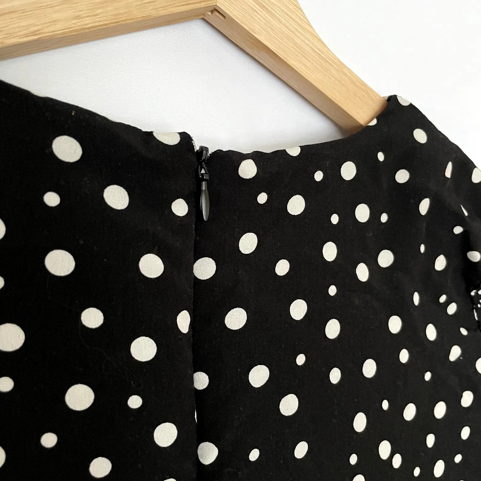Caara black white polka dots asymetric midi modest dress women's M tiered flowy Size M - Image 8