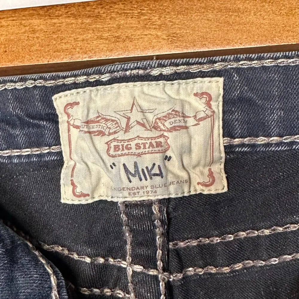 Big star  Miki Straight Leg Low-Rise Jeans Women's Size 27R - Image 4