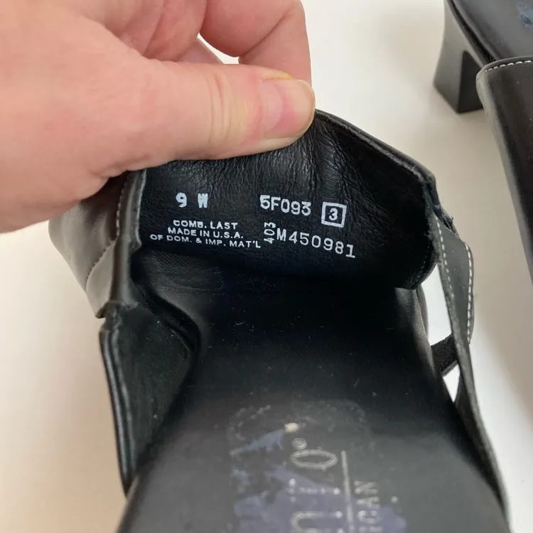 Munro Black Kitten Heel Open Toe Slip On Sandals - Image 4