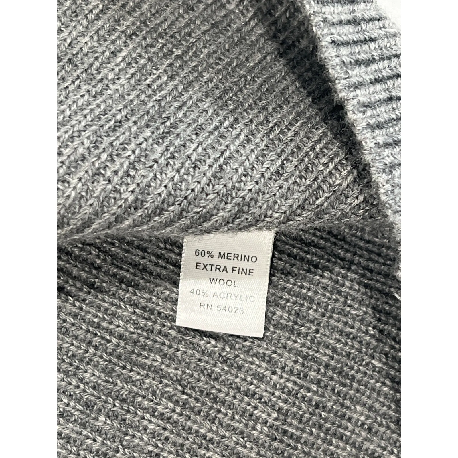 Banana Republic Gray Merino Fine Wool Sweater Women's Size M Button Cardigan - Image 6