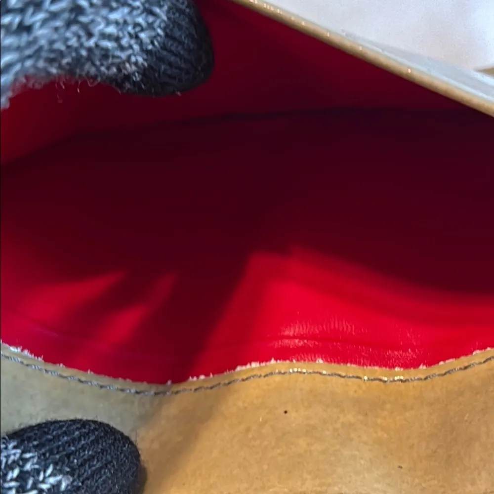 Dooney & Bourke Leather Wallet with Flap Closure GUC - Image 7