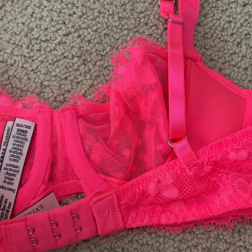 Victoria’s Secret Dream Angels Push-Up Without Padding Lingerie Bra 32C Pink NWT - Image 4