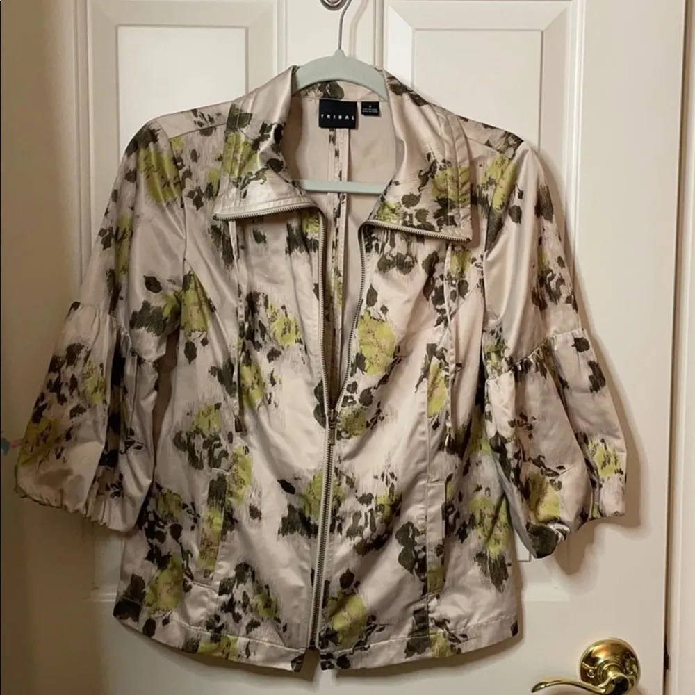 Tribal floral print jacket with puff sleeves 6 - Image 2