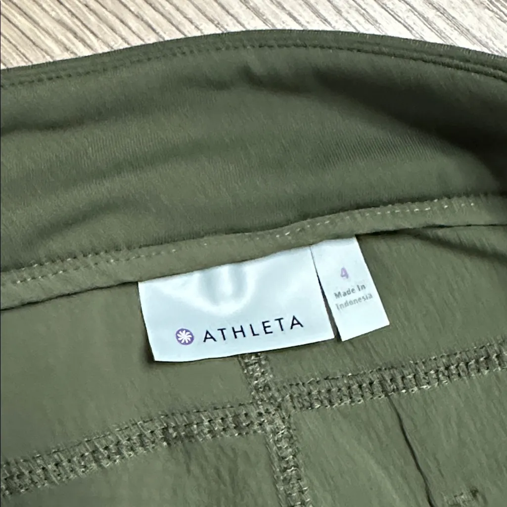 Athleta Trekkie Cargo Mid Rise Hiking Casual Shorts Olive Green Size 4 - Image 7