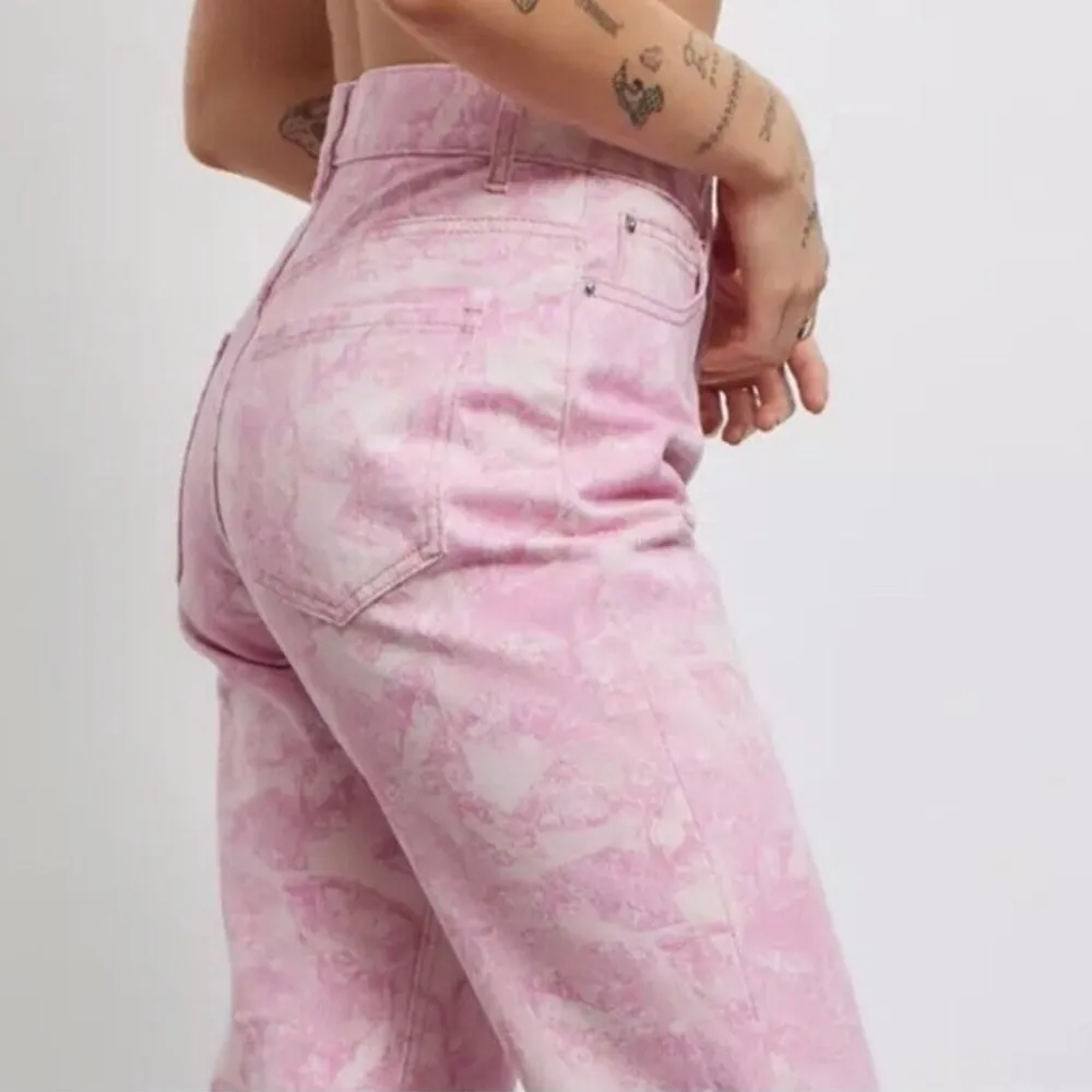 NWT BDG High Waisted Cowboy Straight Jeans Pink Rose Size 26 - Image 4