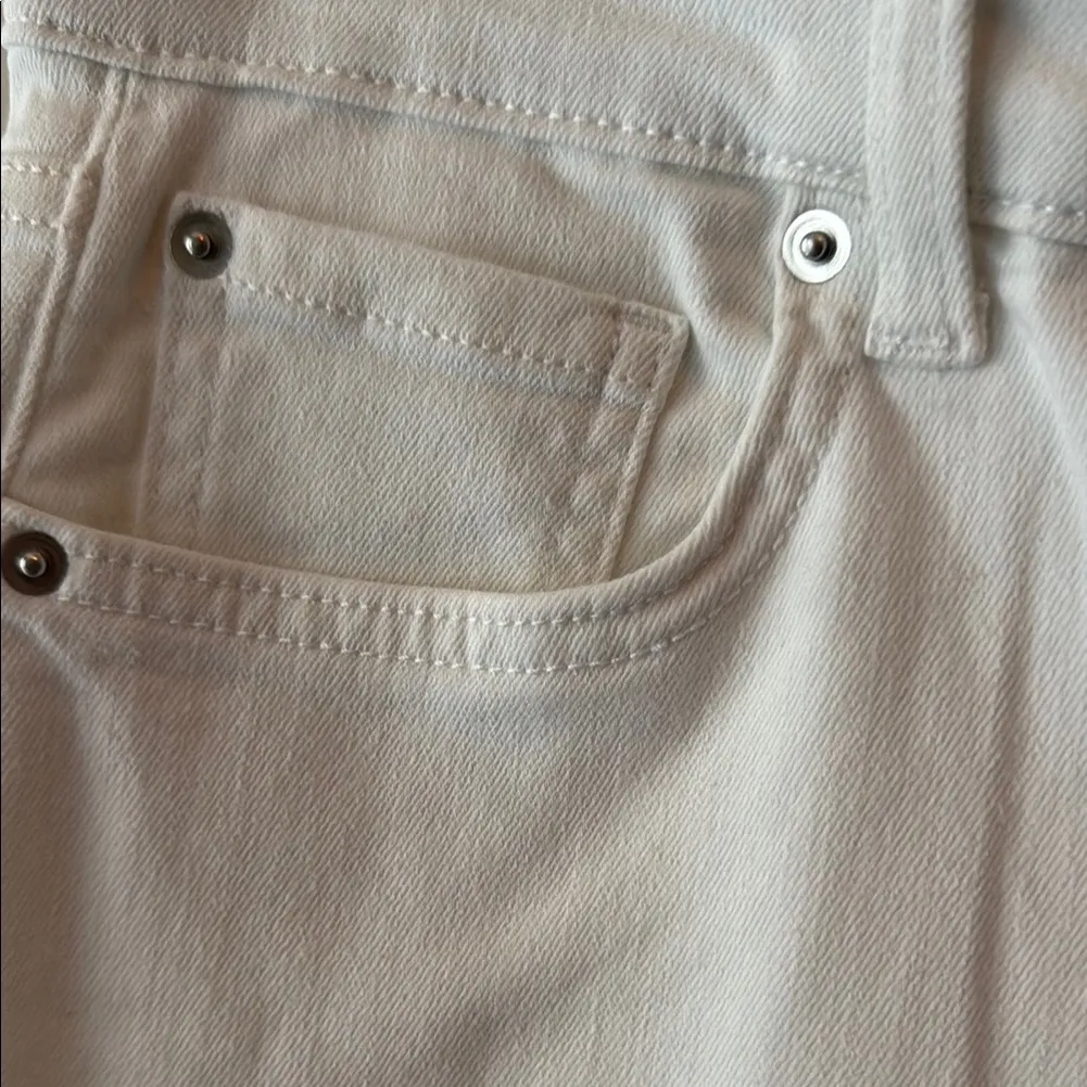 Amazon Essentials White Skinny Jeans Minimalist Style MSRP $24 Size 12 - Image 3