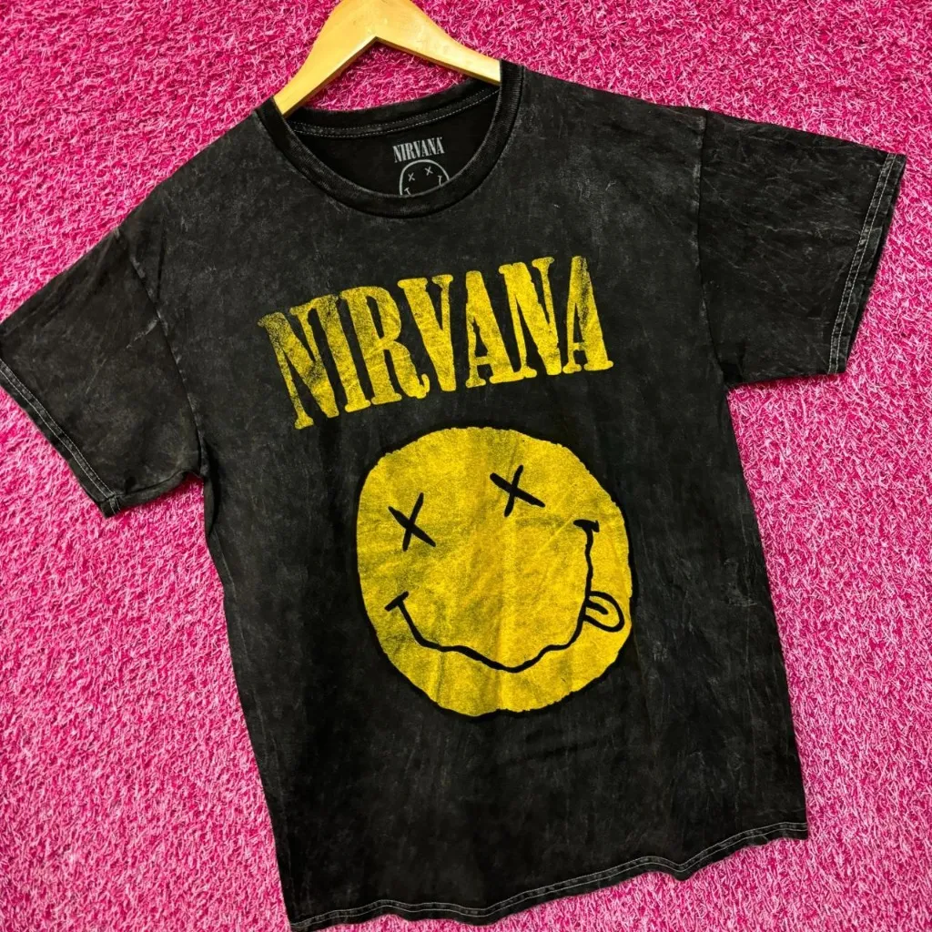 Nirvana Nevermind Smiley Face mineral wash grunge Tshirt size large - Image 3