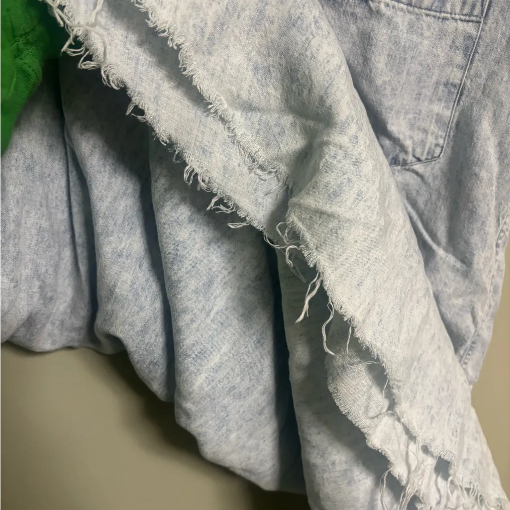 Rails Valerie Shirt Dress Womens Size Small 4-6 Acid Wash Chambray Raw Hem - Image 7