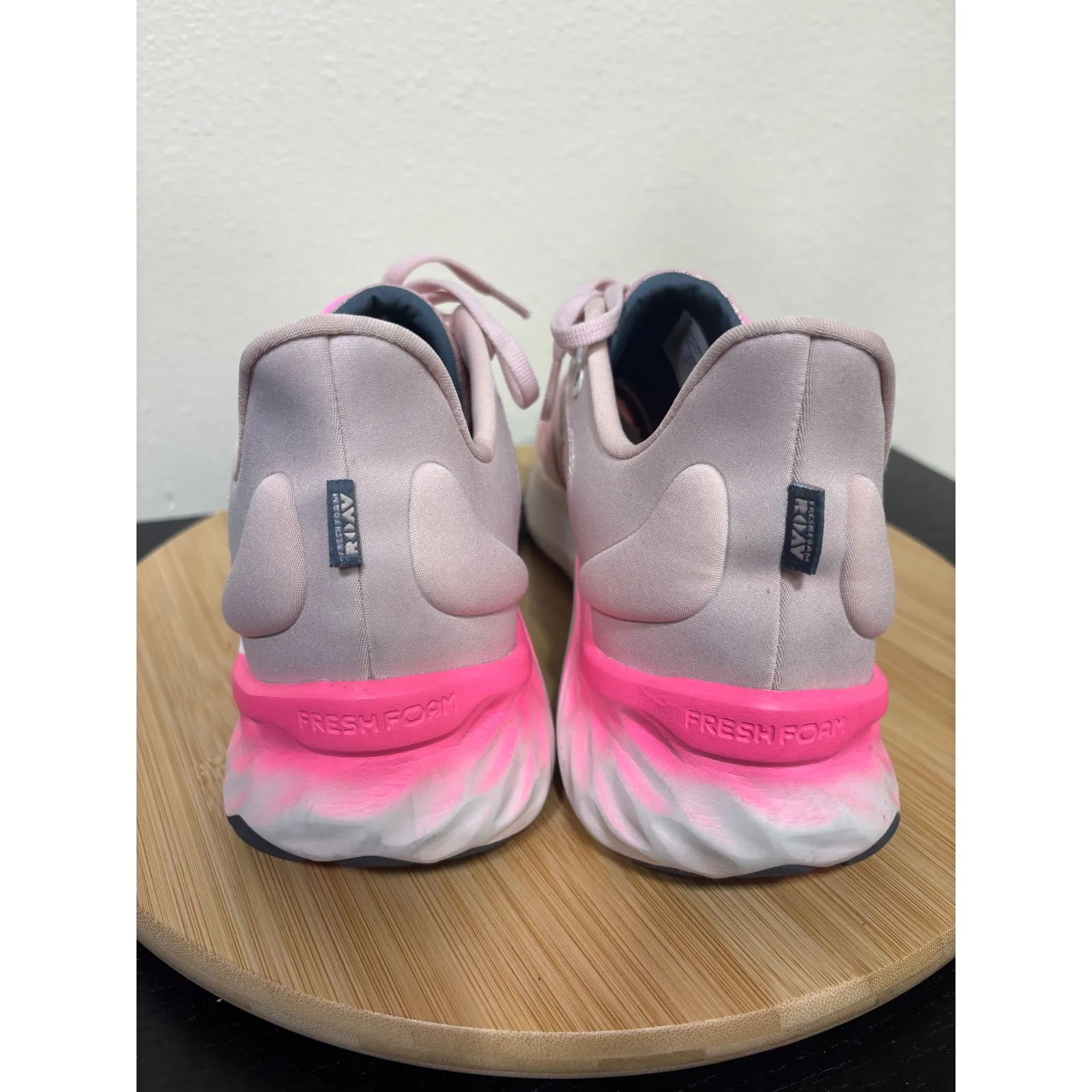 New Balance Womens 11 Fresh Foam Roav Running Shoes Pink White WROAVRP2 - Image 7