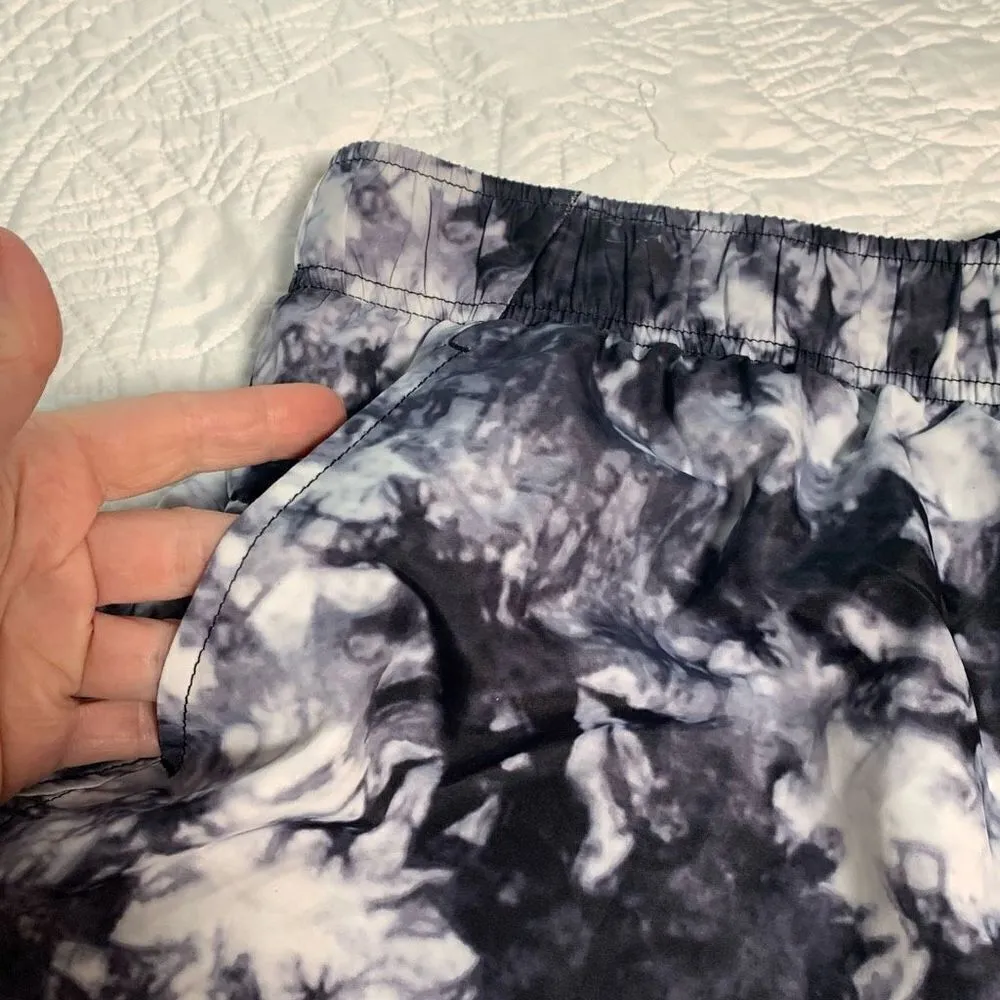 No Brand Athletic Unlined Short Size XL Black - Image 2