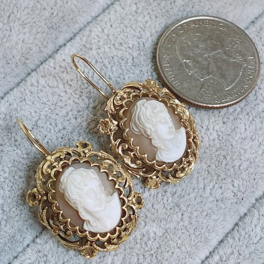 Antique 14K 14KT Antique Cameo Yellow Gold Ladies Earrings - Image 7