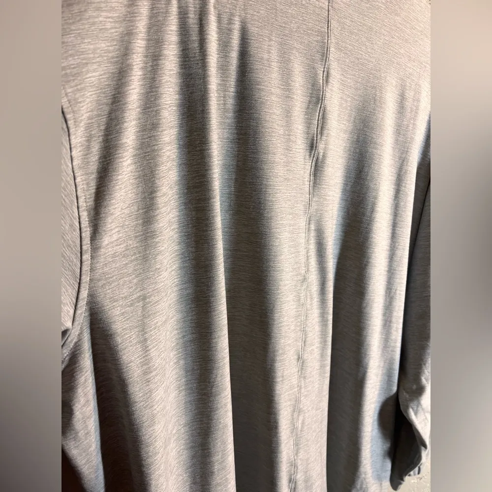 Lands' End Gray Long Sleeve Tee NWOT
Lightweight quarter zip kangaroo pocket Size 2X - Image 10