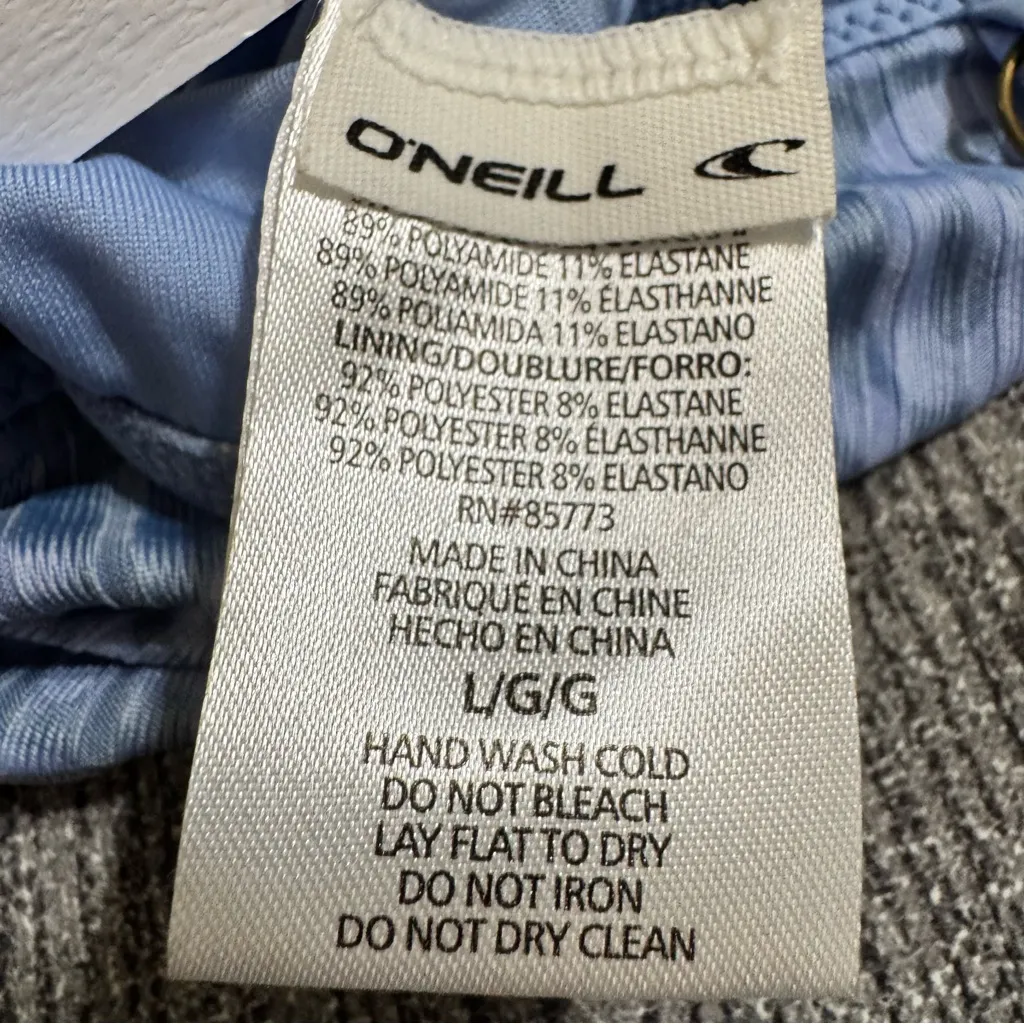 O'Neill O’Neill Atlantic Palm Seal Beach One Shoulder Bikini Top - Image 10