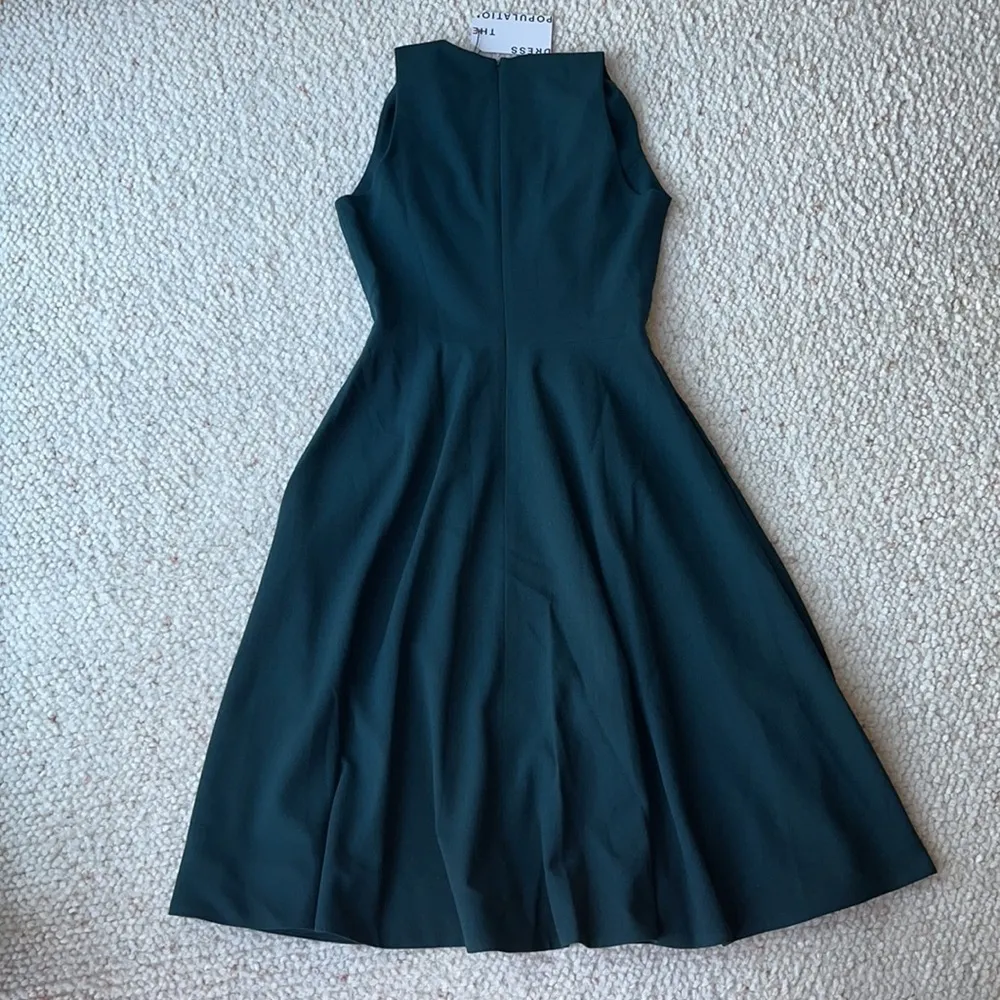 Dress the Population Catalina Fit Flare V-Neck Crepe Dress Pine Green Small - Image 8