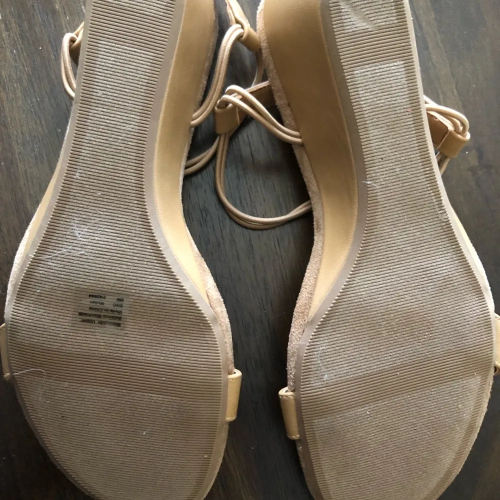 Style & Co Mulan Wedge Sandals size 9 light brown tried on in store no box - Image 7