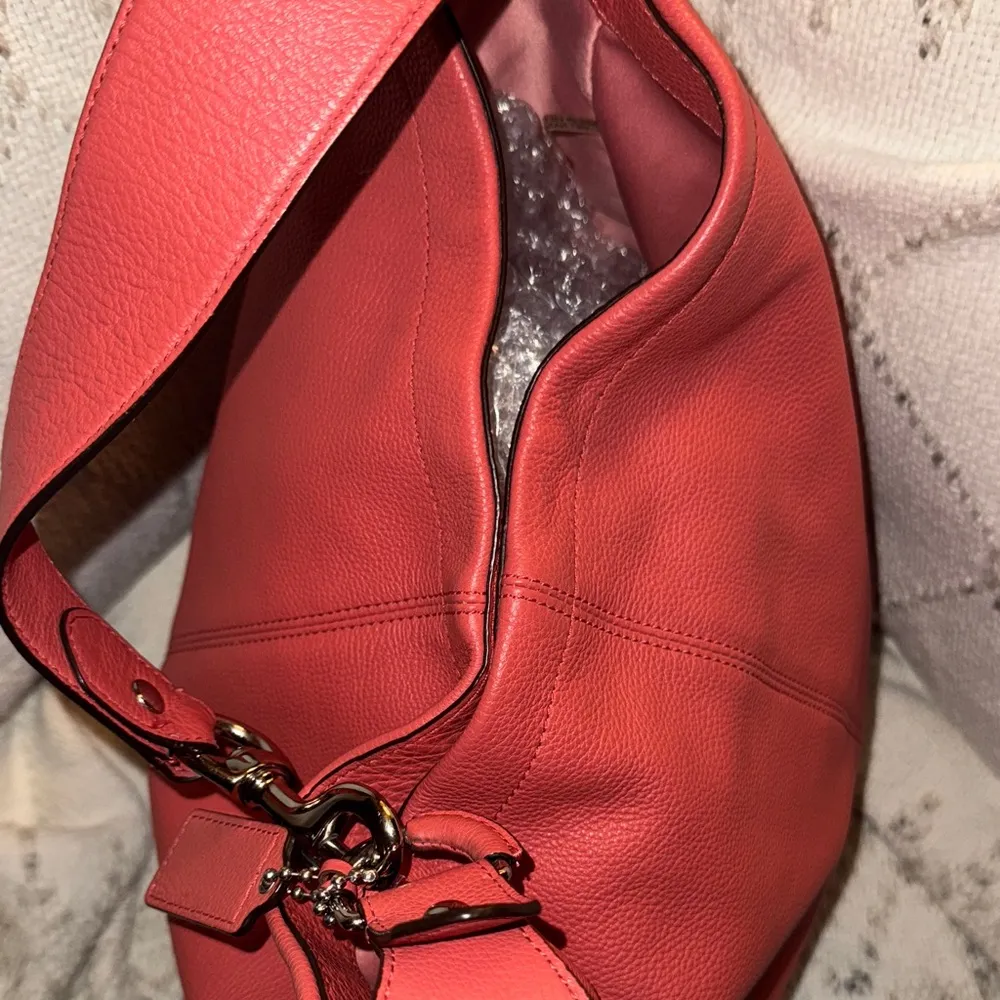 Coach Avery Pebble Grain Leather Large Hobo - Image 6