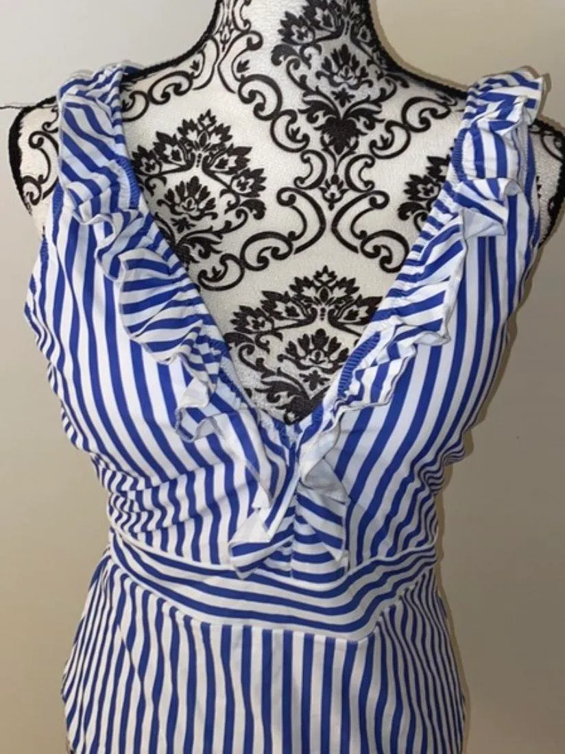 Cupshe Striped One Piece Swimsuit - Image 3