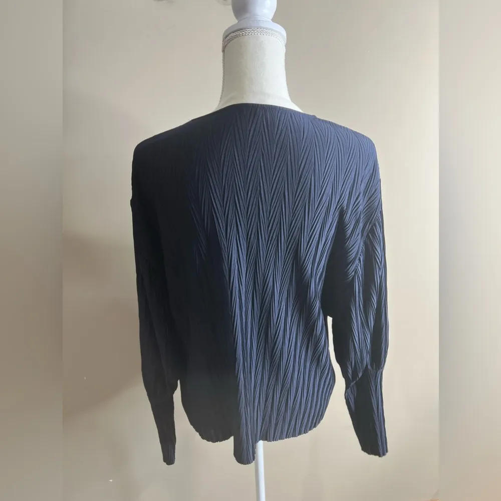 Zara navy blue textured bat wing blouse small - Image 9