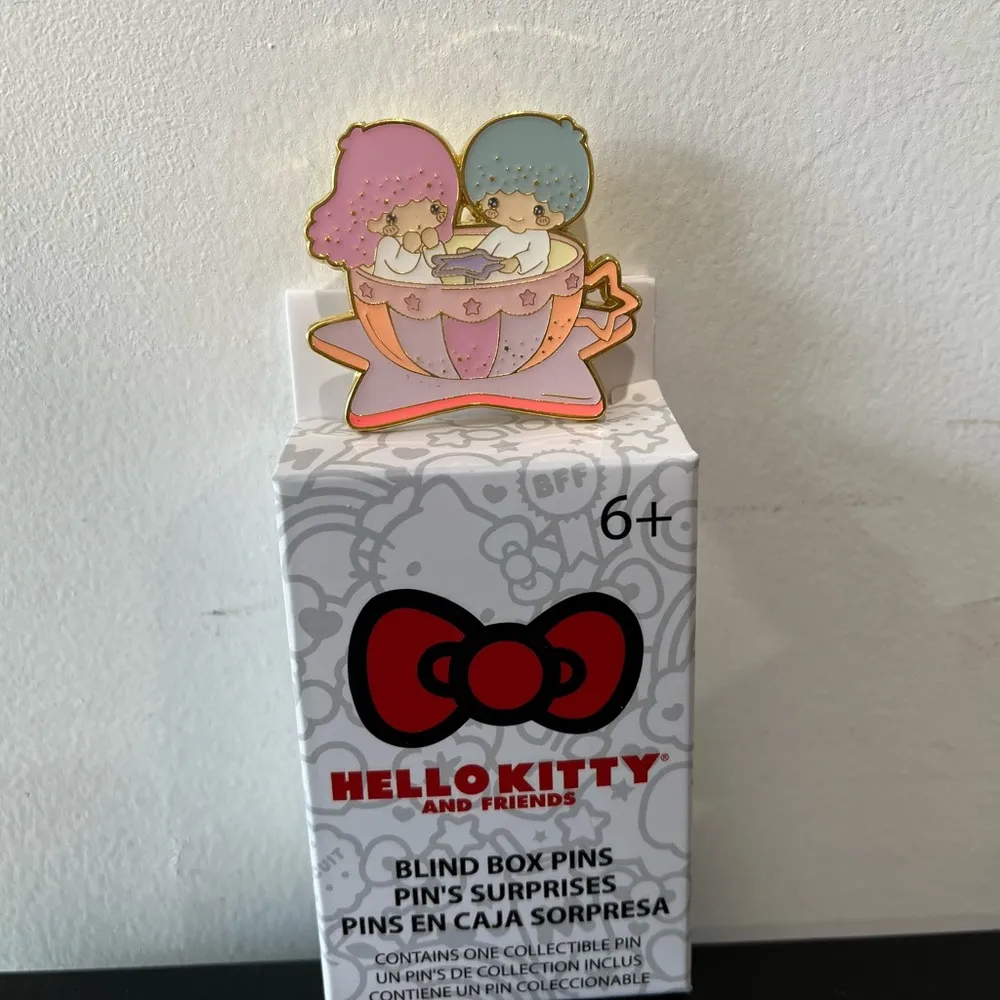 Loungefly Sanrio Hello Kitty And Friends Carnival Twin Stars Enamel Pin - Image 5