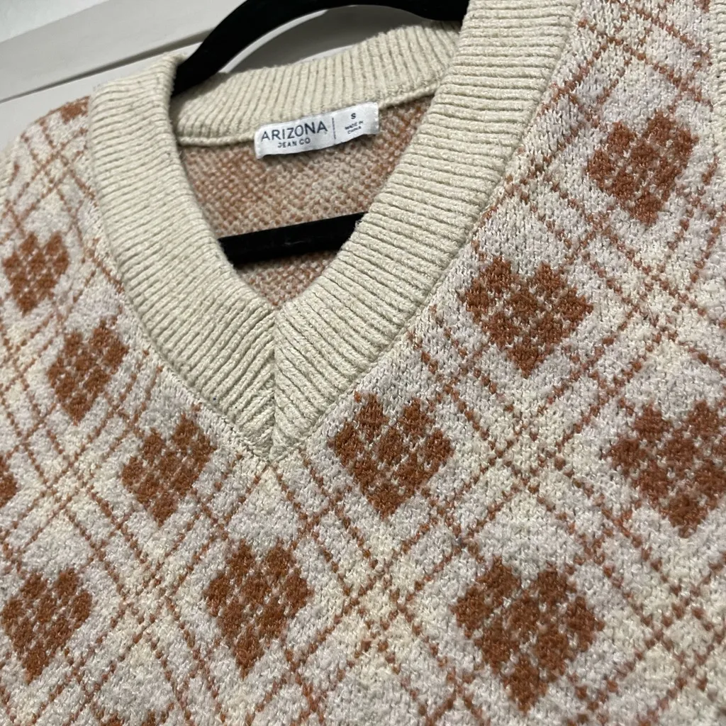 Arizona Jean Co. Preppy Brown & Cream Plaid Sleeveless V-Neck Sweater Vest - S - Image 5
