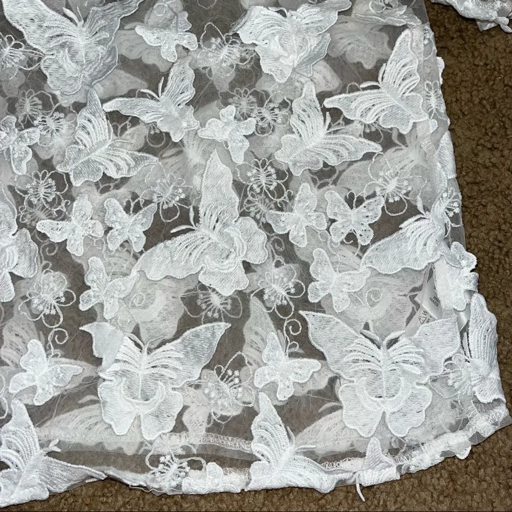 INA white sheer shirt with butterflies, puff sleeves with elastic, smooth collar - Image 7