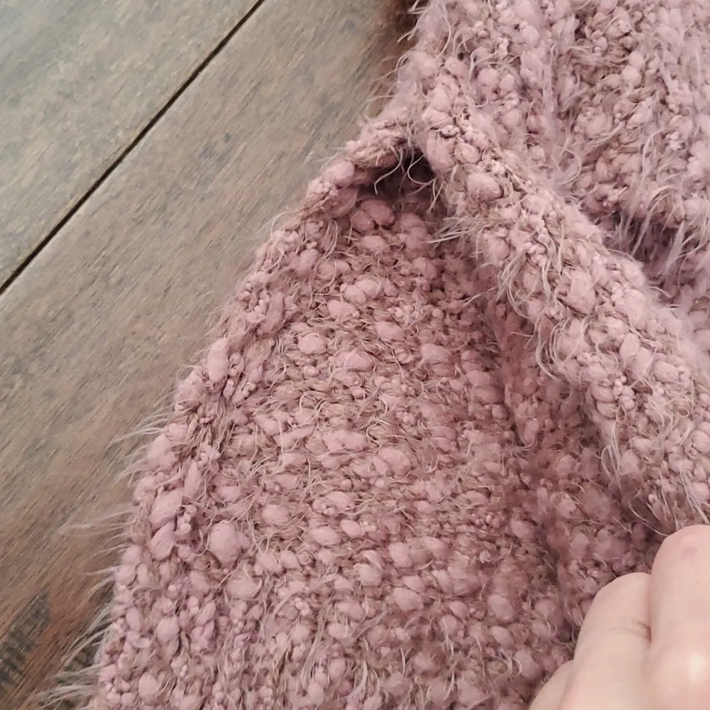 Altar'd  state Chunky thick , soft sweater size small-med loose fit rose pink - Image 4