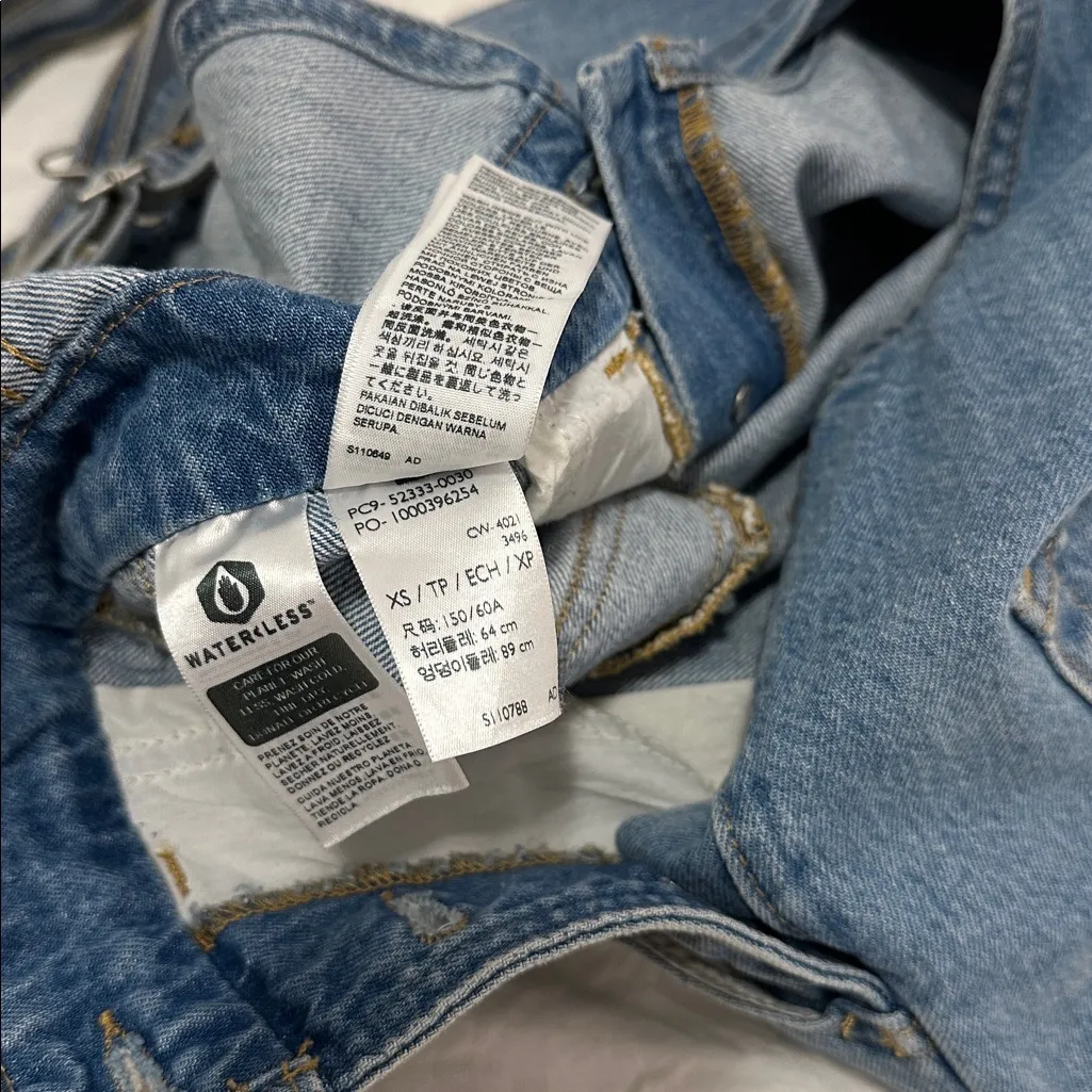 Levi's Levi’s Denim Overalls with Adjustable Straps - Image 6