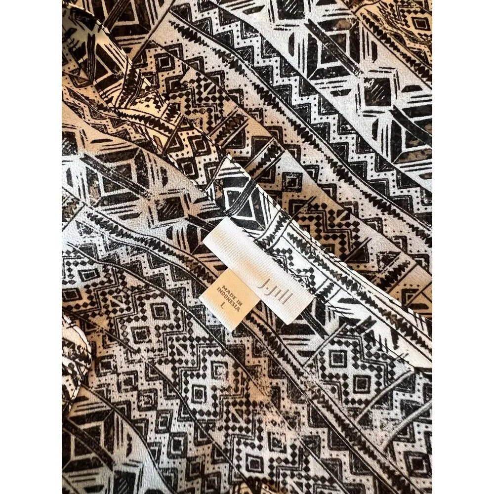 J. Jill Women's Size L Top Blouse Casual Aztec Print Button Down V - Image 3