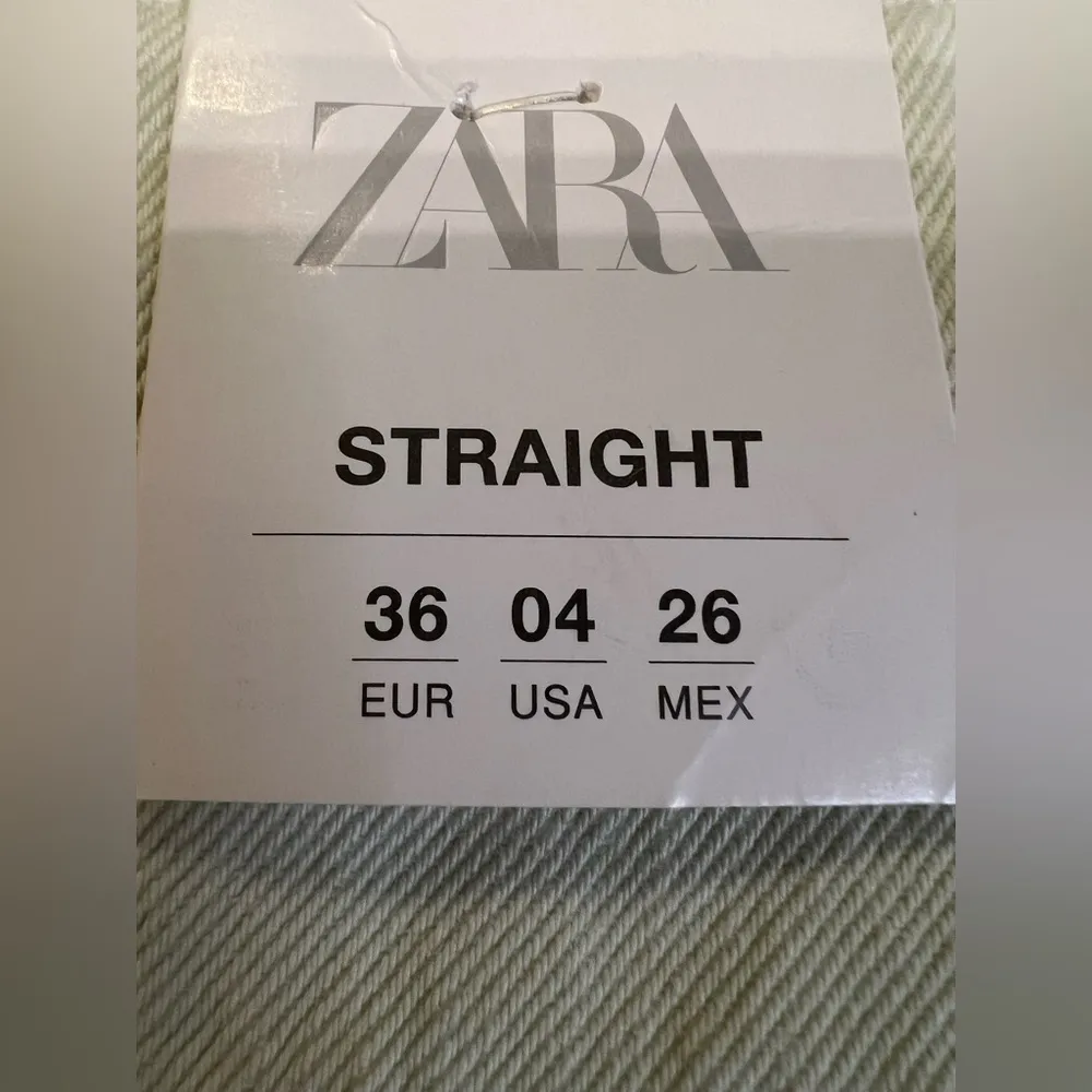 NWT ZARA Straight Leg Jeans Women's Size 4 Off White High Rise - Image 4