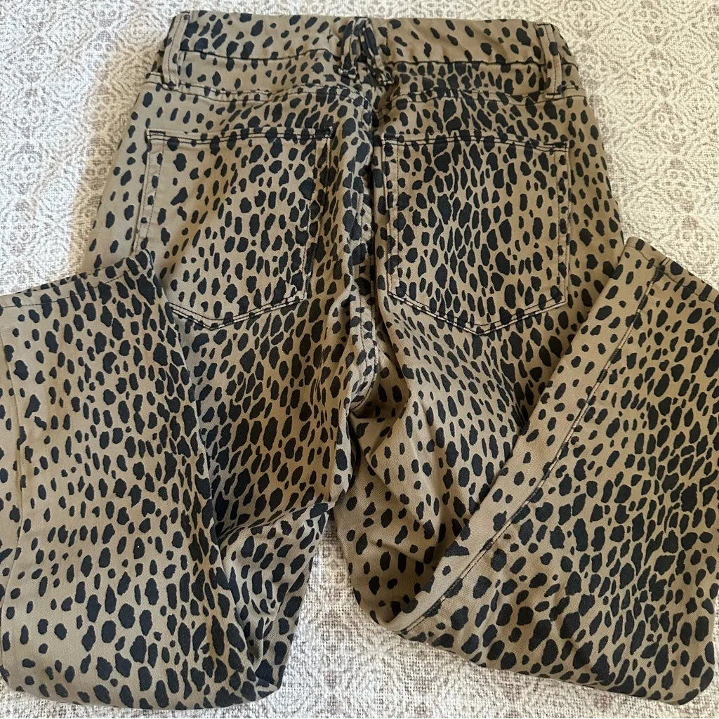 Good American Good Waist Leopard Print Jeans | 8/29 - Image 7