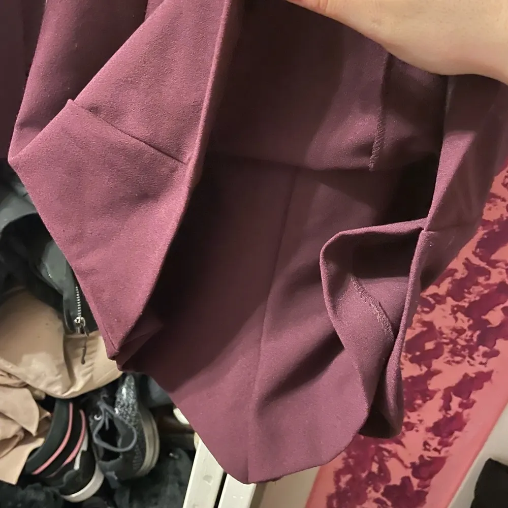 ZARA  BURGUNDY LONG SLEEVE ROMPER - Image 8