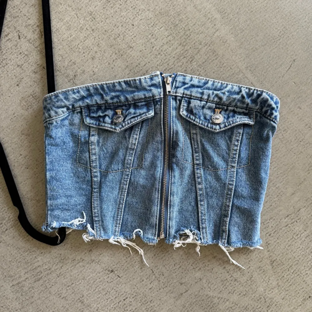 Stradivarius / ASOS purchased / denim zip through corset top / medium blue - Image 7
