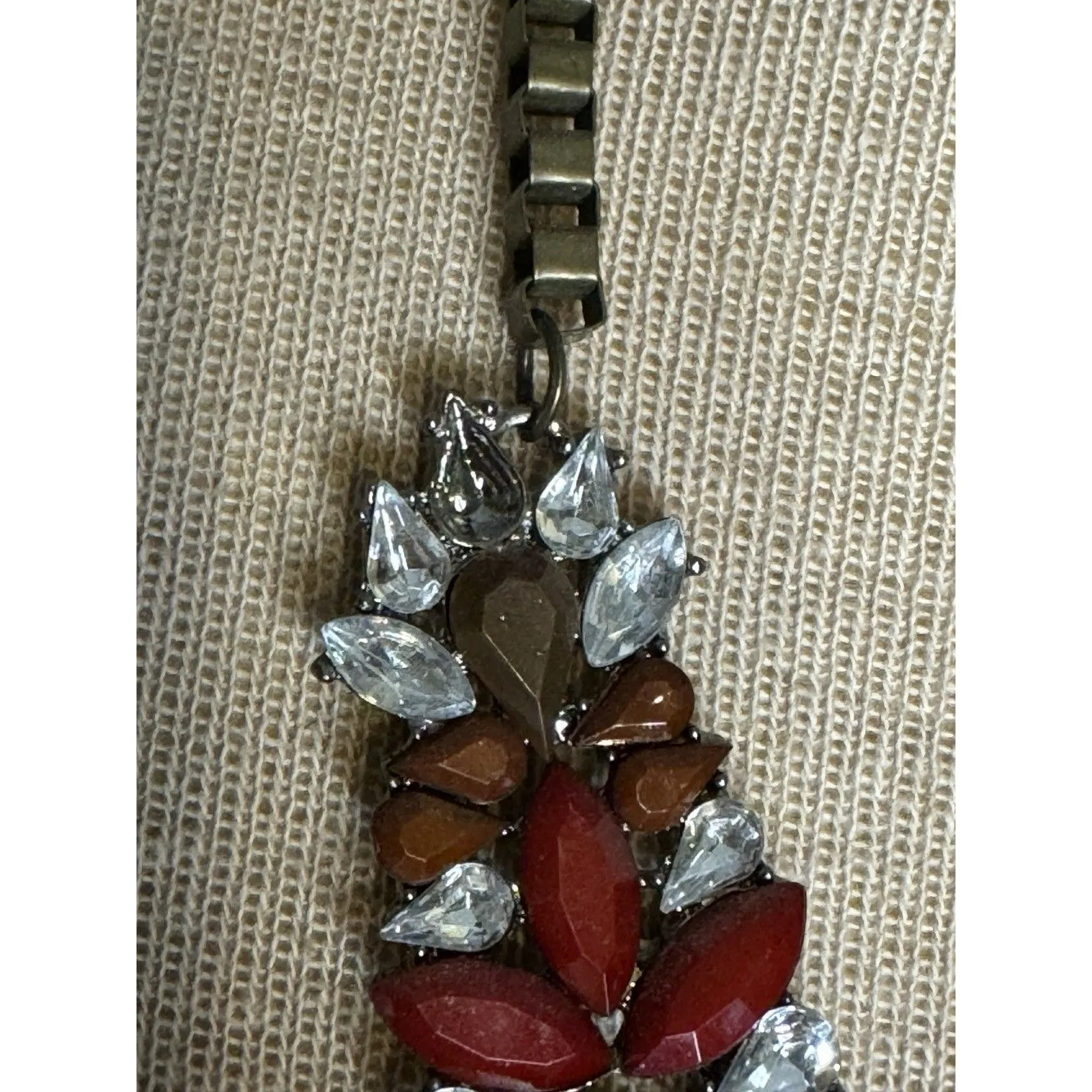 Dillard’s Rainbow‎ Peacock Statement Crystal Gem Necklace Glam Party Pink - Image 6