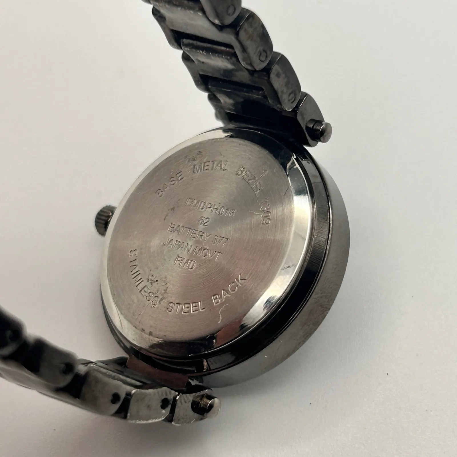 Women’s Metallic Black Crystal Dial Stainless Steel Fashion Watch Working - Image 6