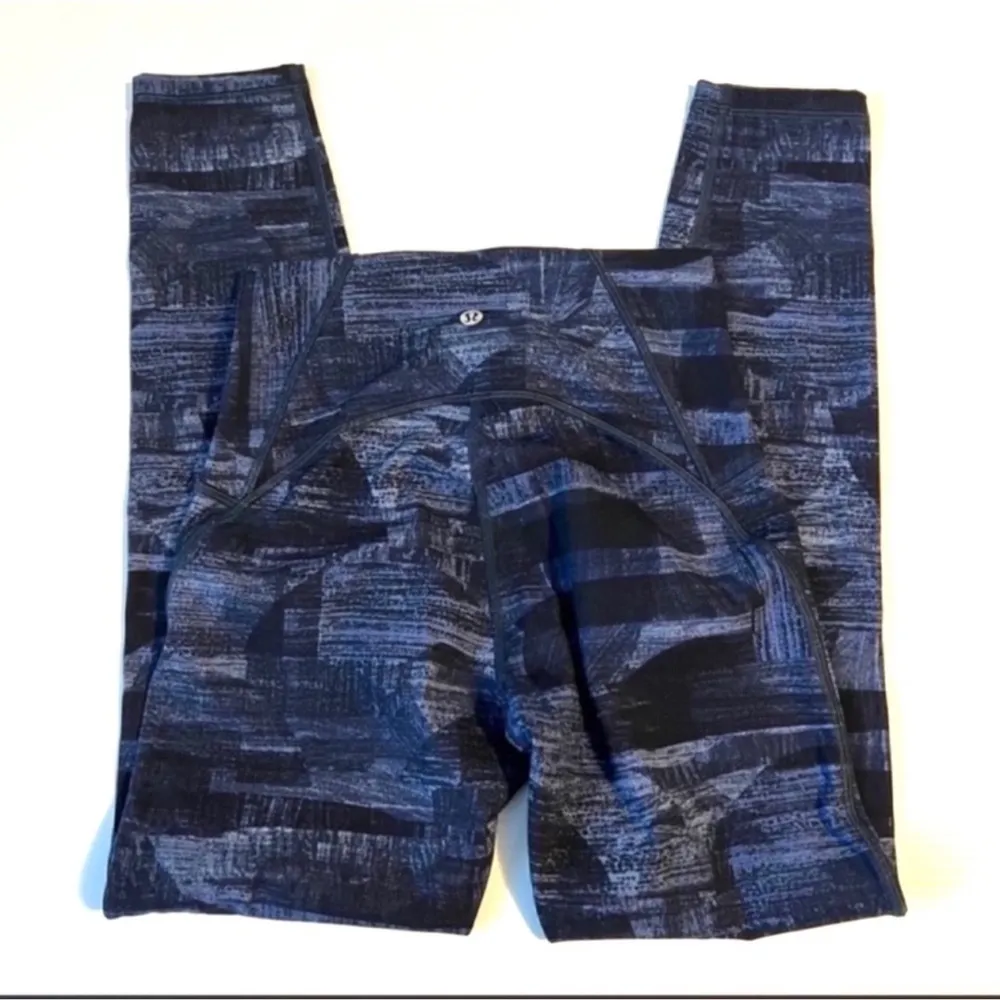 Lululemon Train Times 7/8 Leggings - Image 4